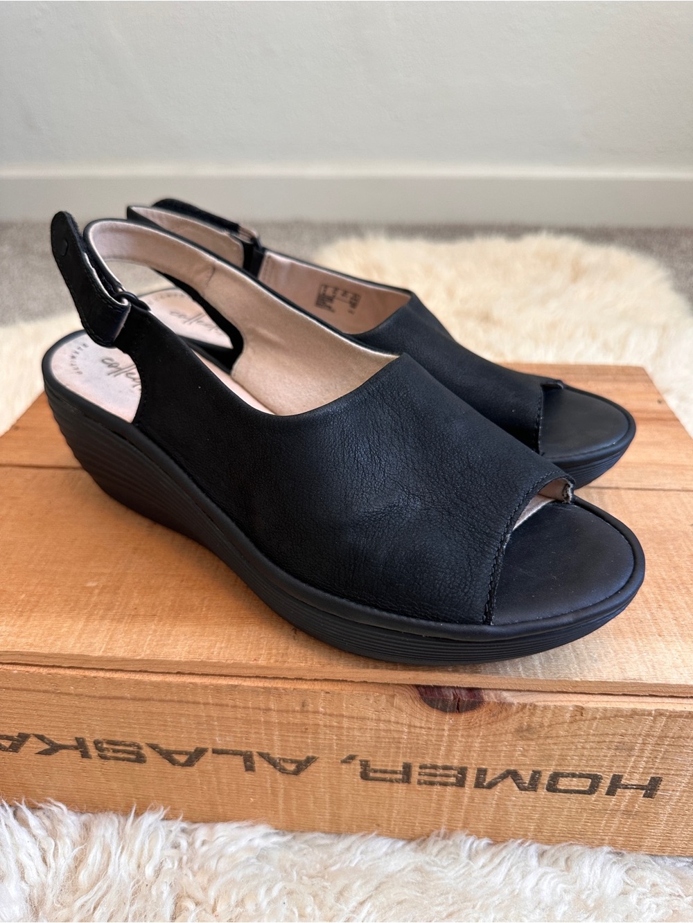 Clarks Reedly Slingback Shaina Wedge Sandals black nubuck leather 8 1/2